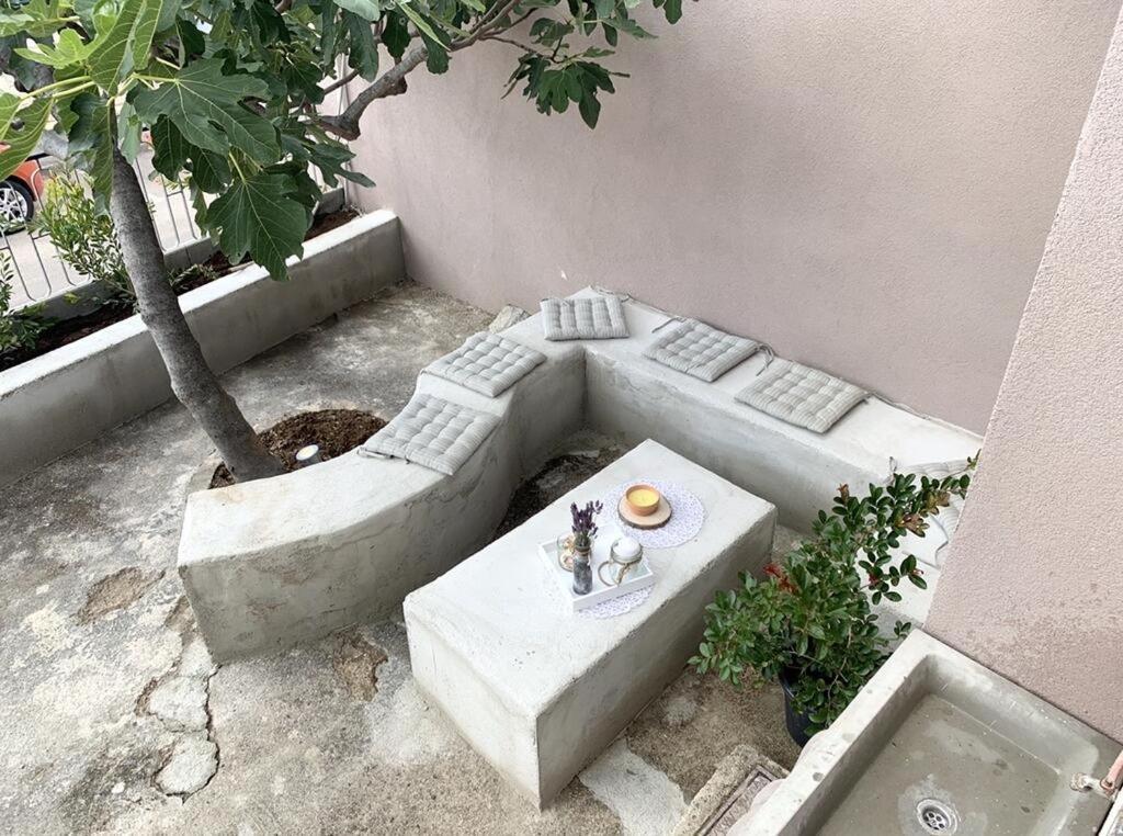 Ra City Garden Suite Pula Exteriör bild