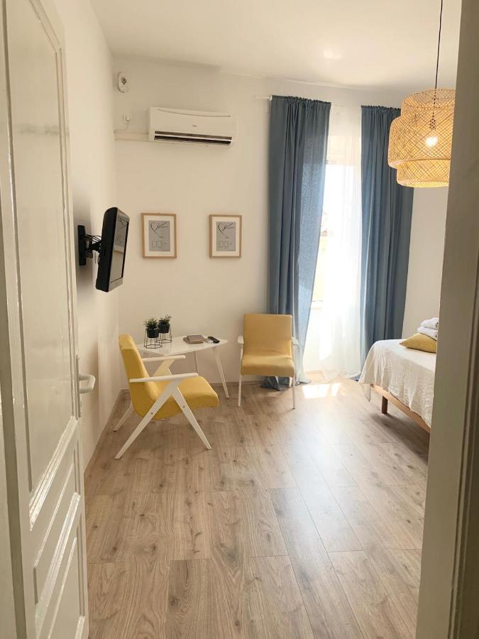 Ra City Garden Suite Pula Exteriör bild